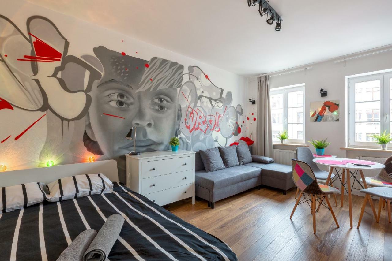 Lipstick House Rynek Apartment Wroclaw Luaran gambar